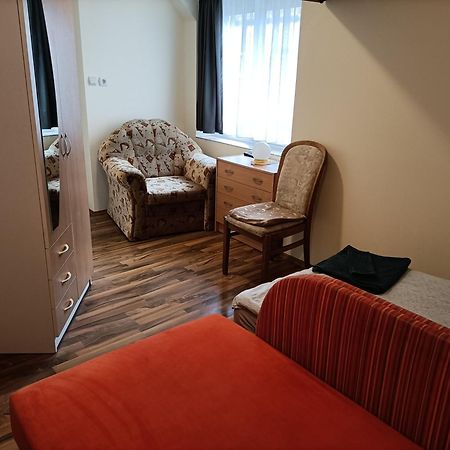 Start Apartmanok Печ Экстерьер фото