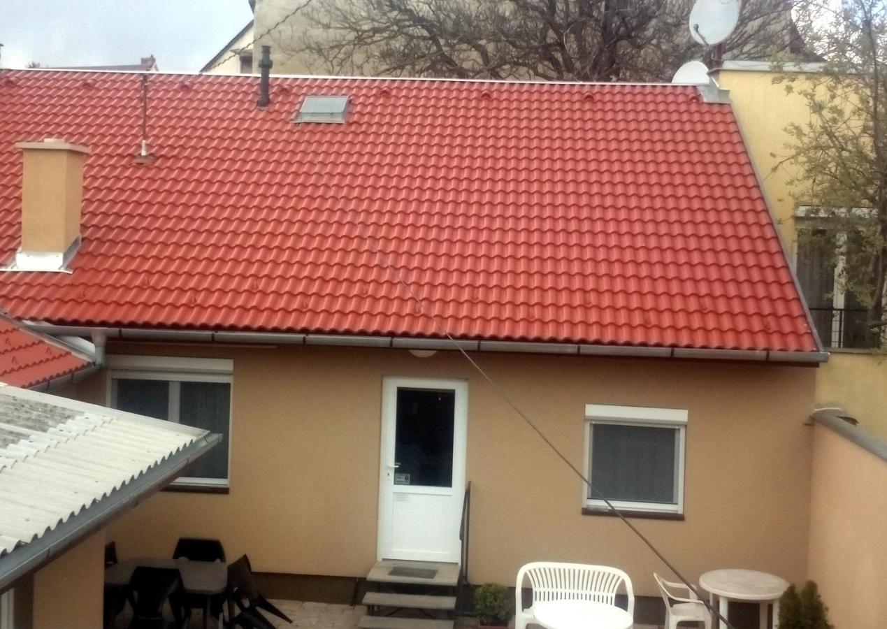 Start Apartmanok Печ Экстерьер фото