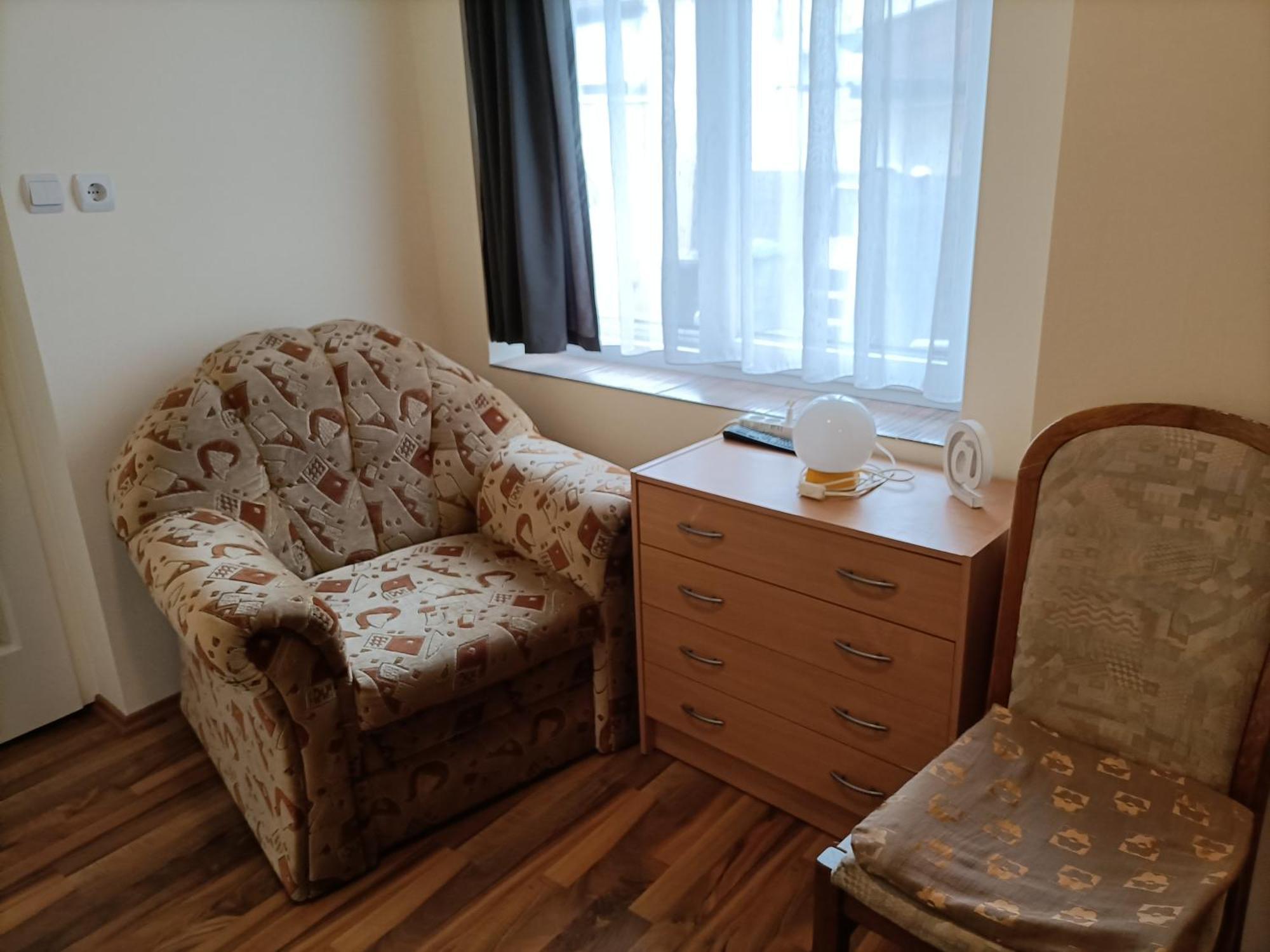 Start Apartmanok Печ Экстерьер фото