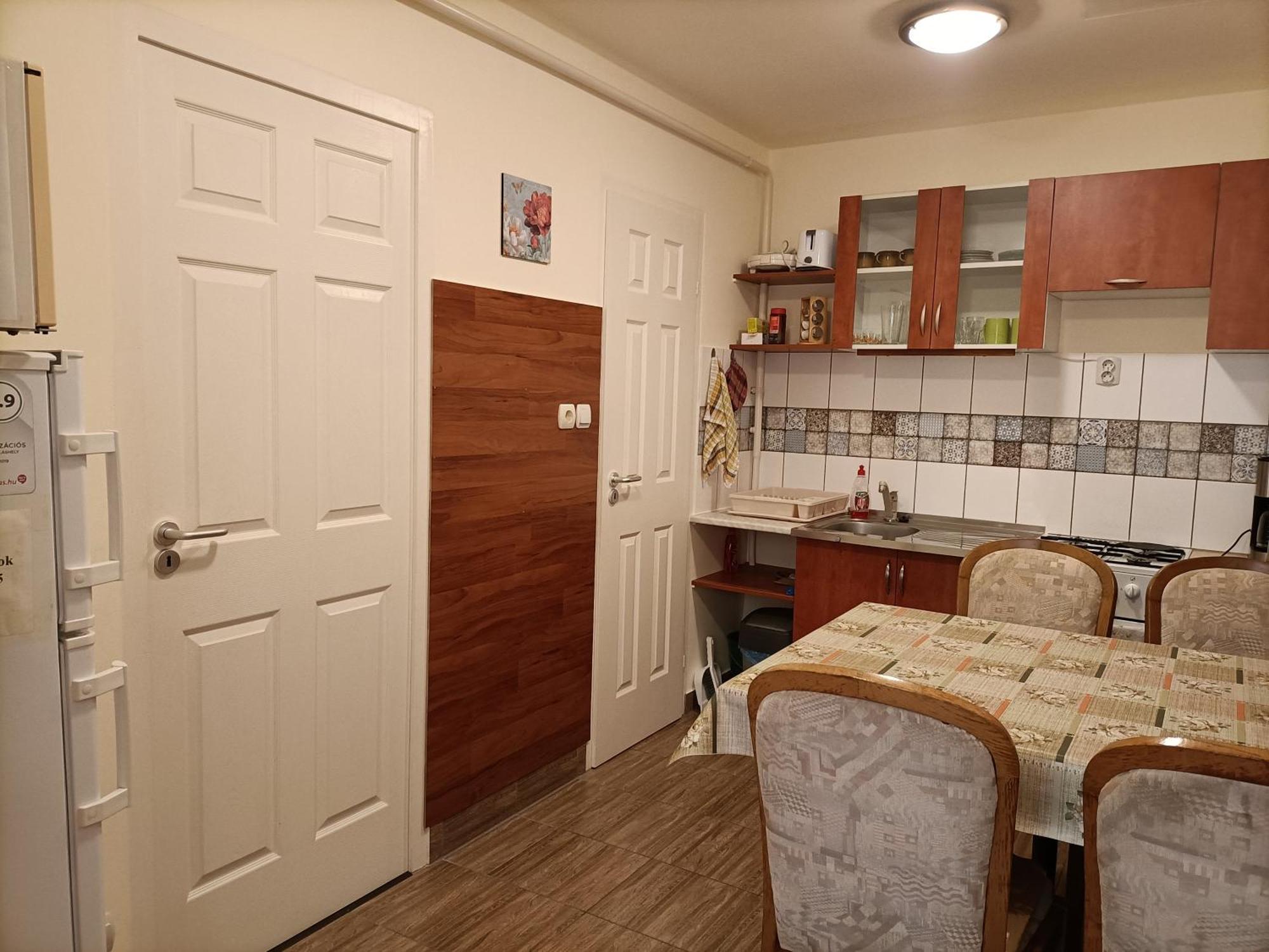 Start Apartmanok Печ Экстерьер фото