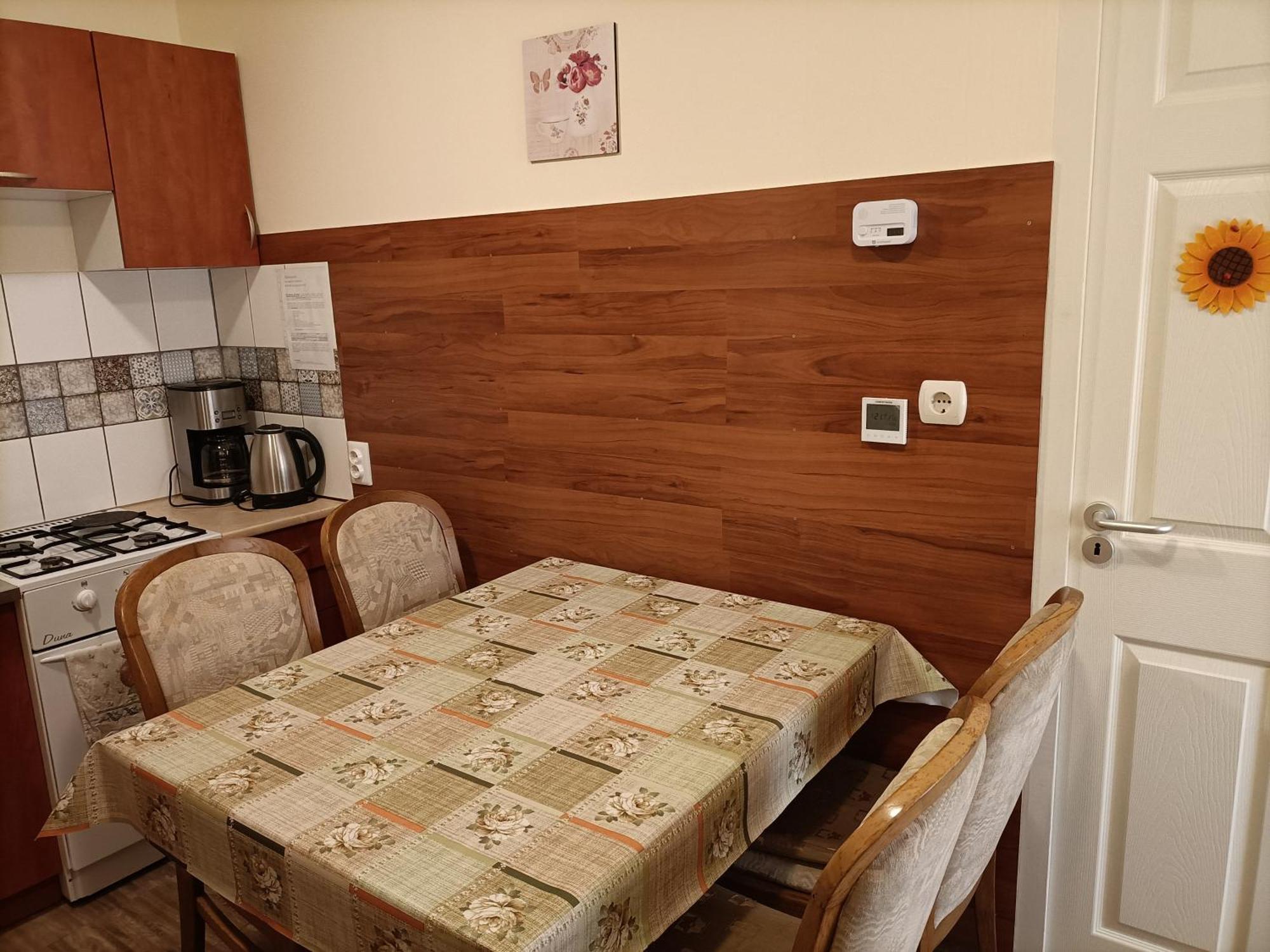 Start Apartmanok Печ Экстерьер фото