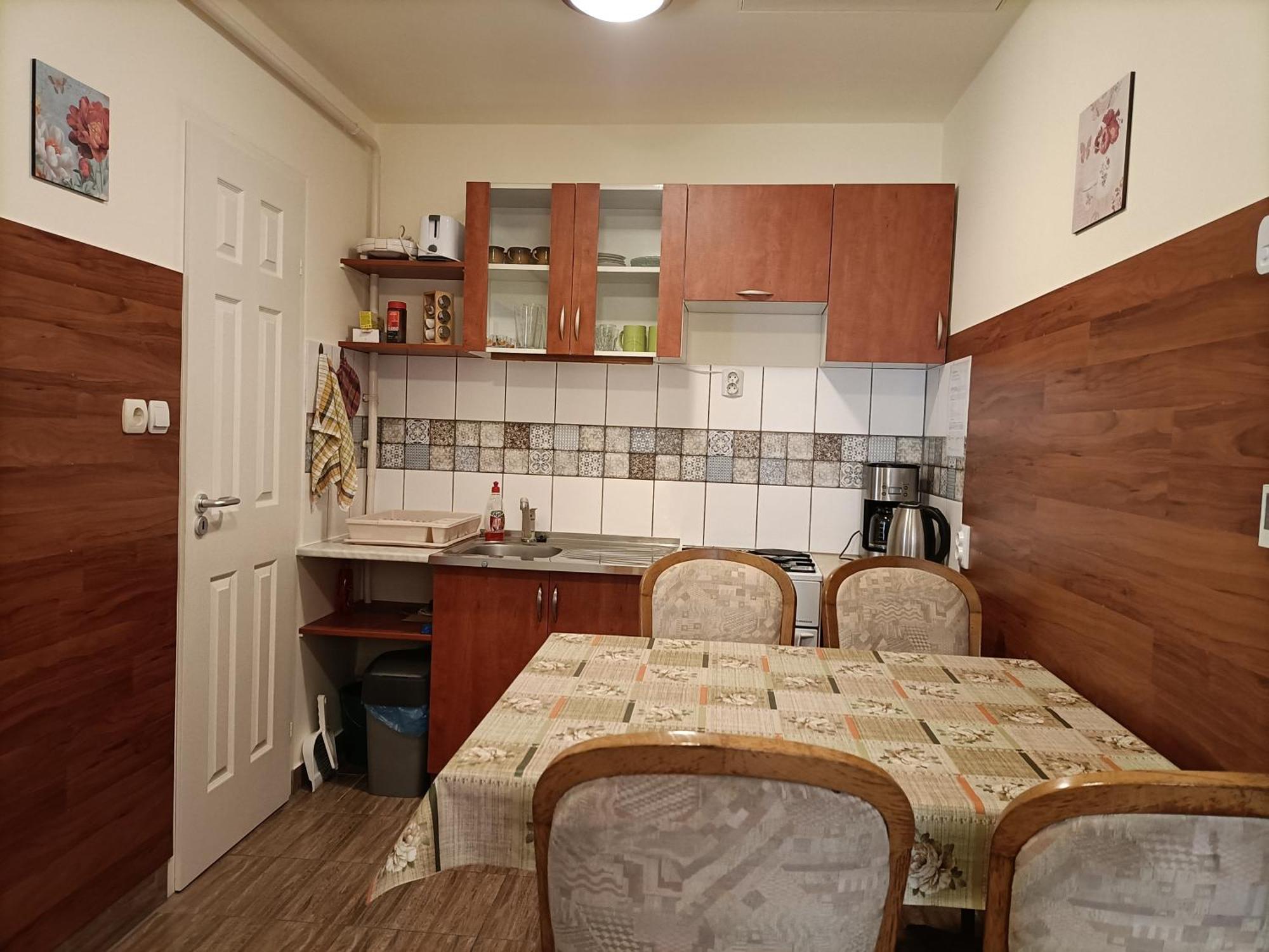 Start Apartmanok Печ Экстерьер фото