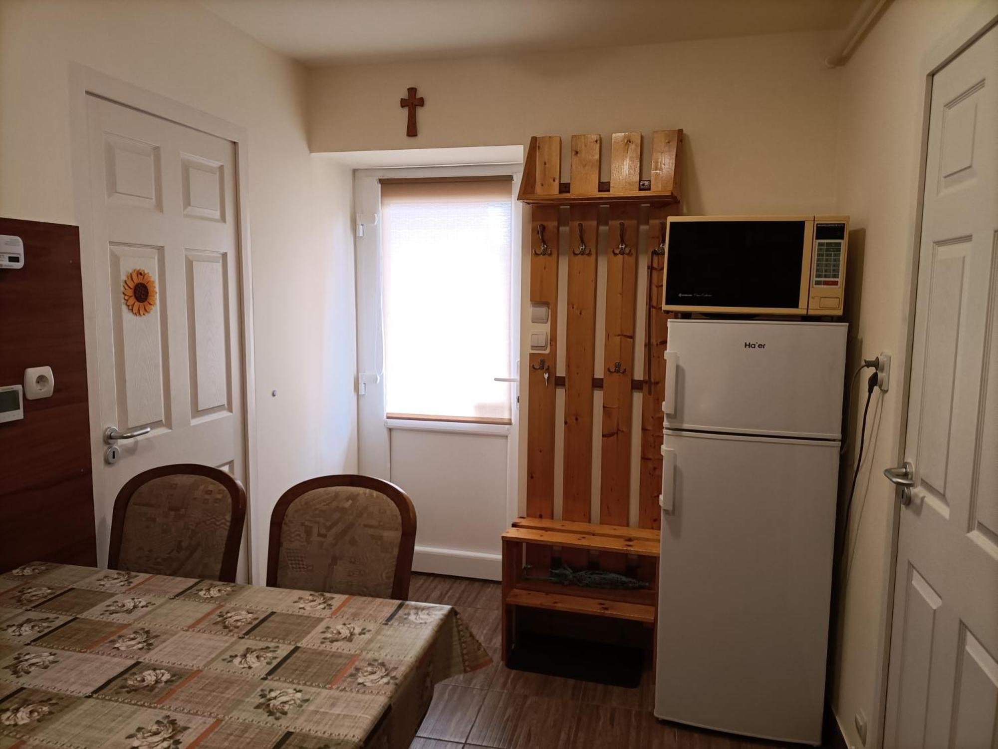 Start Apartmanok Печ Экстерьер фото