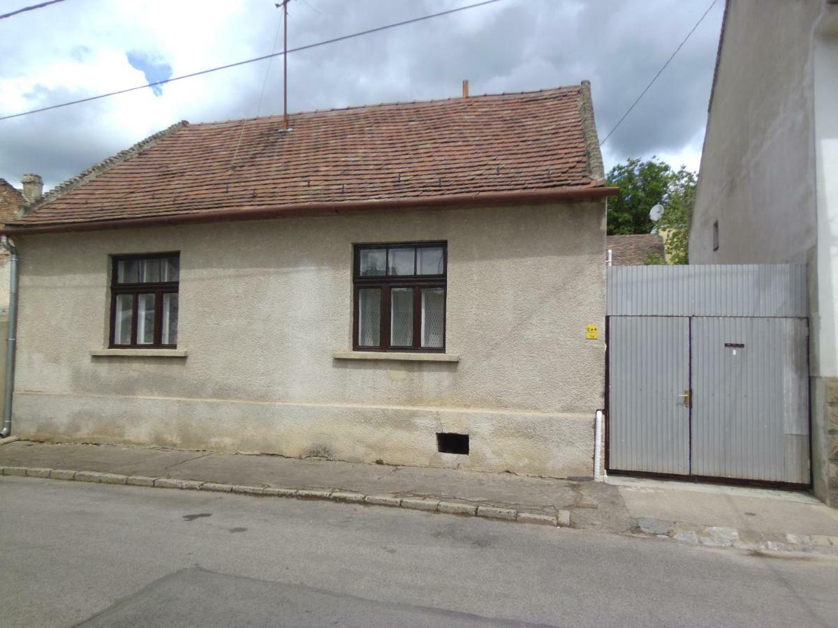 Start Apartmanok Печ Экстерьер фото