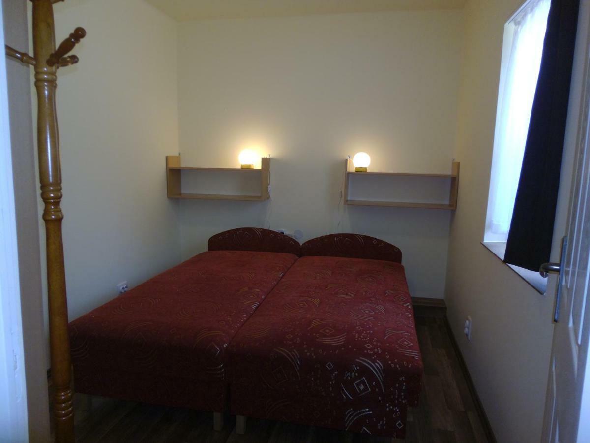 Start Apartmanok Печ Экстерьер фото