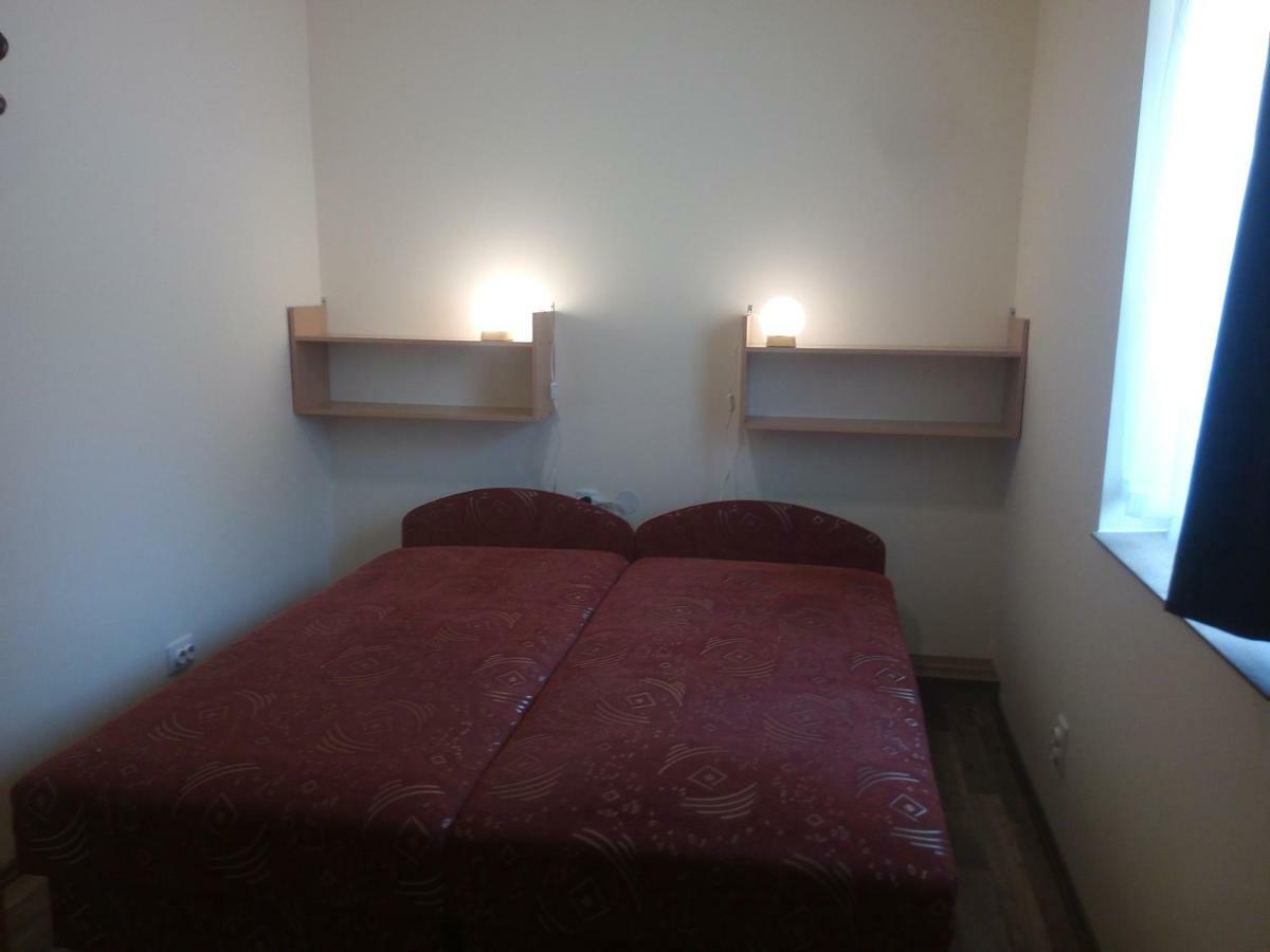 Start Apartmanok Печ Экстерьер фото