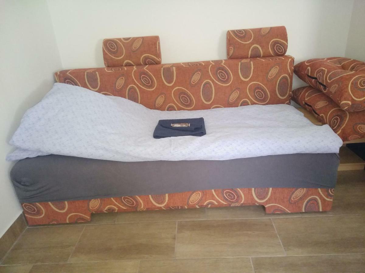 Start Apartmanok Печ Экстерьер фото
